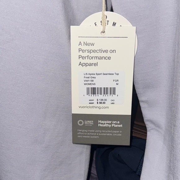 Vuori Long Sleeve Apres Sport Seamless Top *NWT M/Frost Grey - Picture 6 of 6